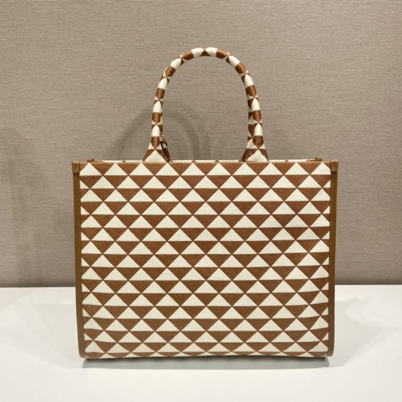 Pra*a tote bags
